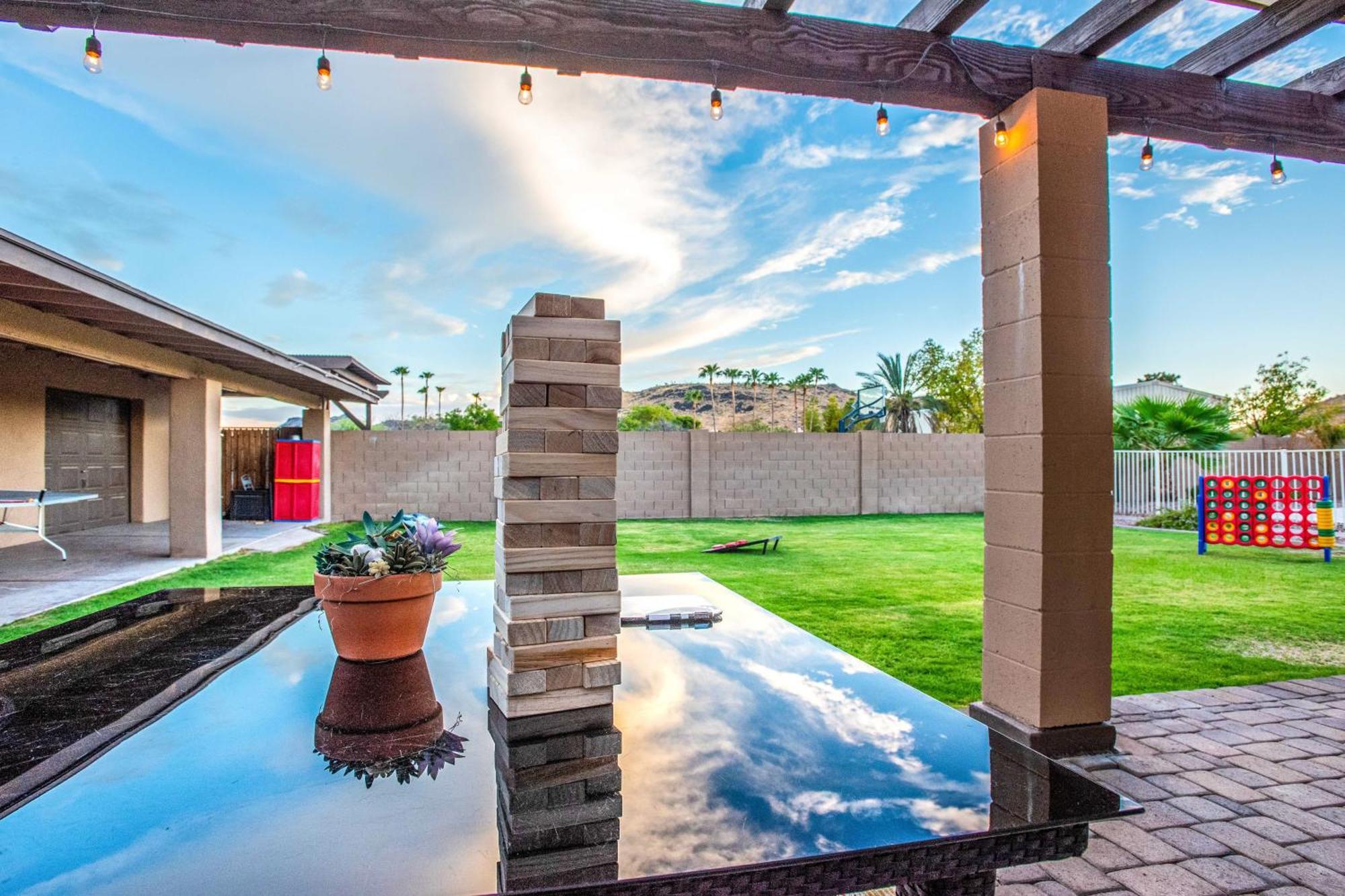 Pet-Friendly Glendale Home With Pool And Putting Green Phoenix Exterior photo